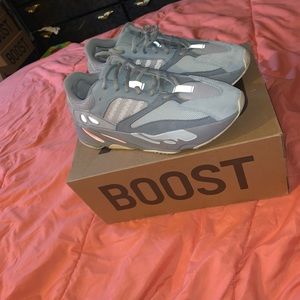 Yeezy Interia 700s